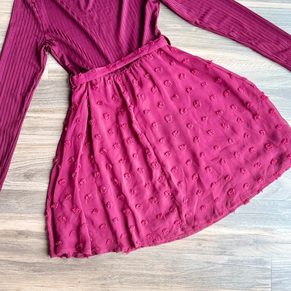 Burgundy Long Sleeve Textured Chiffon Skirt Belted Dress – Size S - Picture 11 of 14